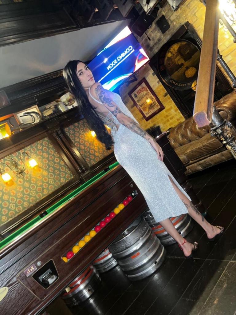 Chica busca chico en Barcelona: 