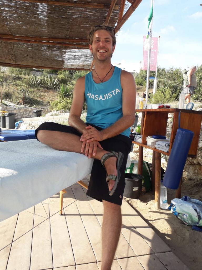 Chico busca chica en Barcelona: 