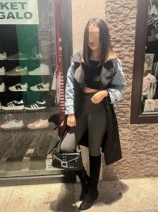 632366858: Chica busca chico en Barcelona