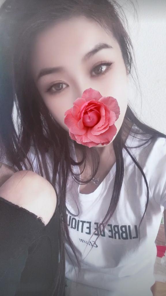 Chica busca chico en Valencia: Chica busca chico