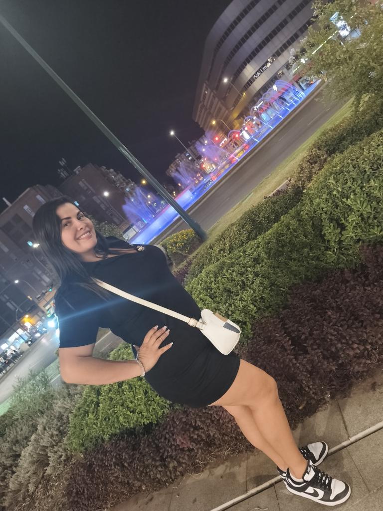 Chica busca chico en Granada: 