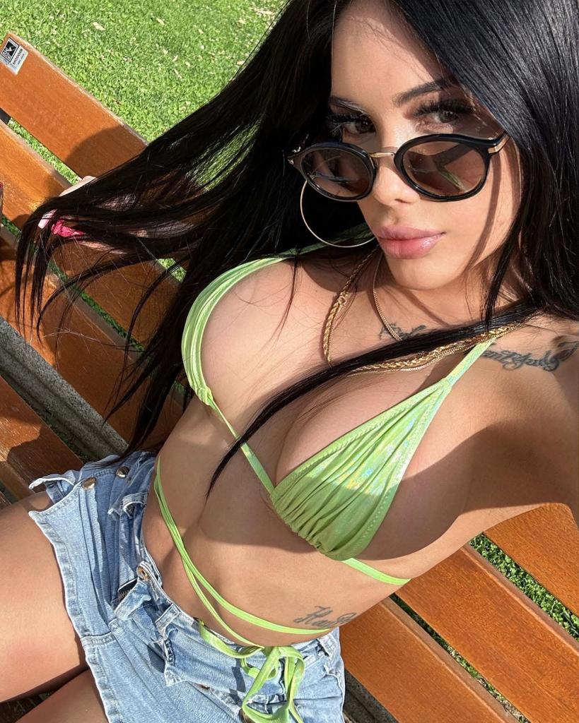 654858256: Travesti en Barcelona