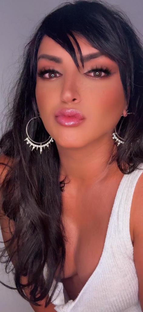 614104467: Travesti en Sevilla