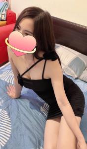 688145911: Chica busca chico en Barcelona