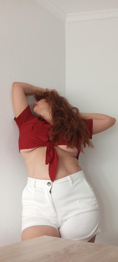 Chica busca chico en Cádiz: 