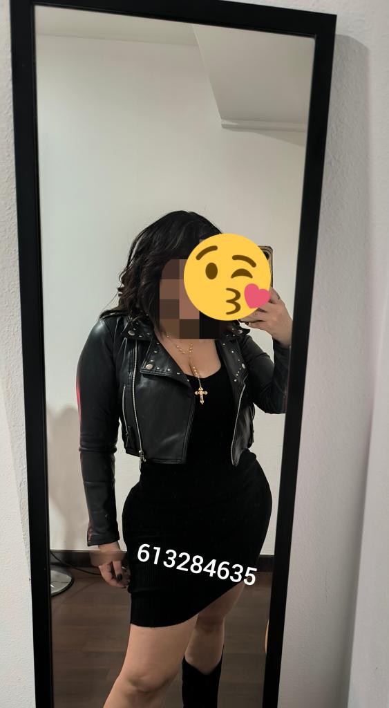 613284635: Chica busca chico en Murcia