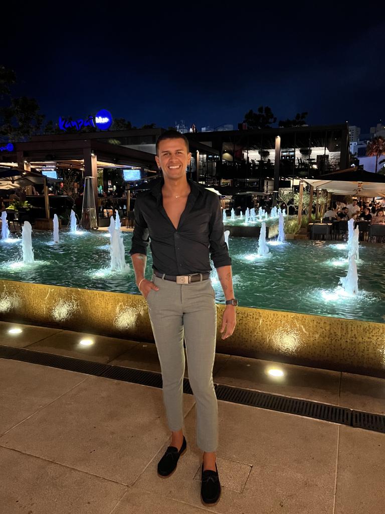 694213895: Chico busca chica en Guipúzcoa