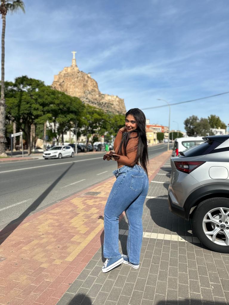 Chica busca chico en Almería: 