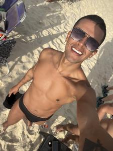 694213895: Chico busca chica en Guipúzcoa