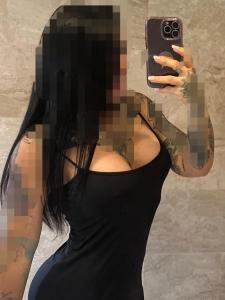 672964780: Chica busca chico en Sevilla