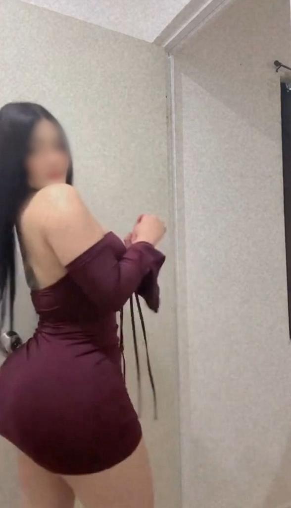 634071468: Chica busca chico en Granada