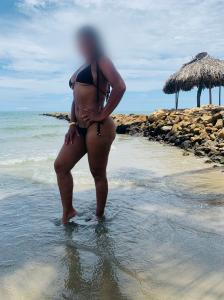 697537036: Chica busca chico en Madrid