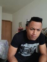 634357994: Chico busca chica en Sevilla