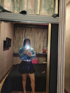 695254943: Chica busca chico en Valencia