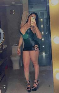 672953969: Chica busca chico en Sevilla