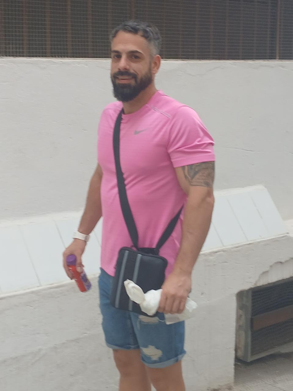 Chico busca chica en Málaga: 