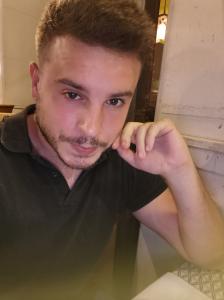 665058018: Chico busca chica en Murcia