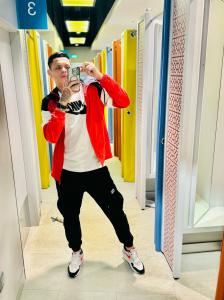 Chico busca chica en Málaga: 