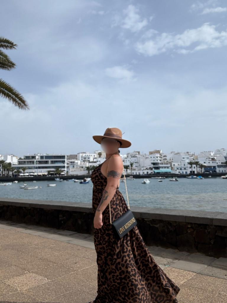 Chica busca chico en Lugo: Chica busca chico