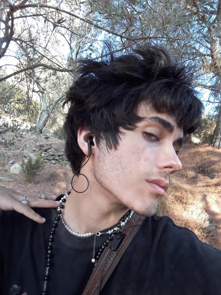 Chico busca chica en Gerona: 