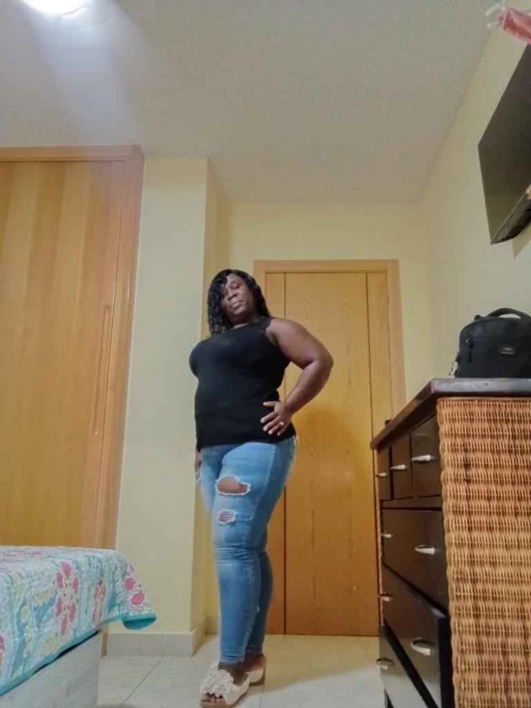 Chica busca chico en Tenerife: 