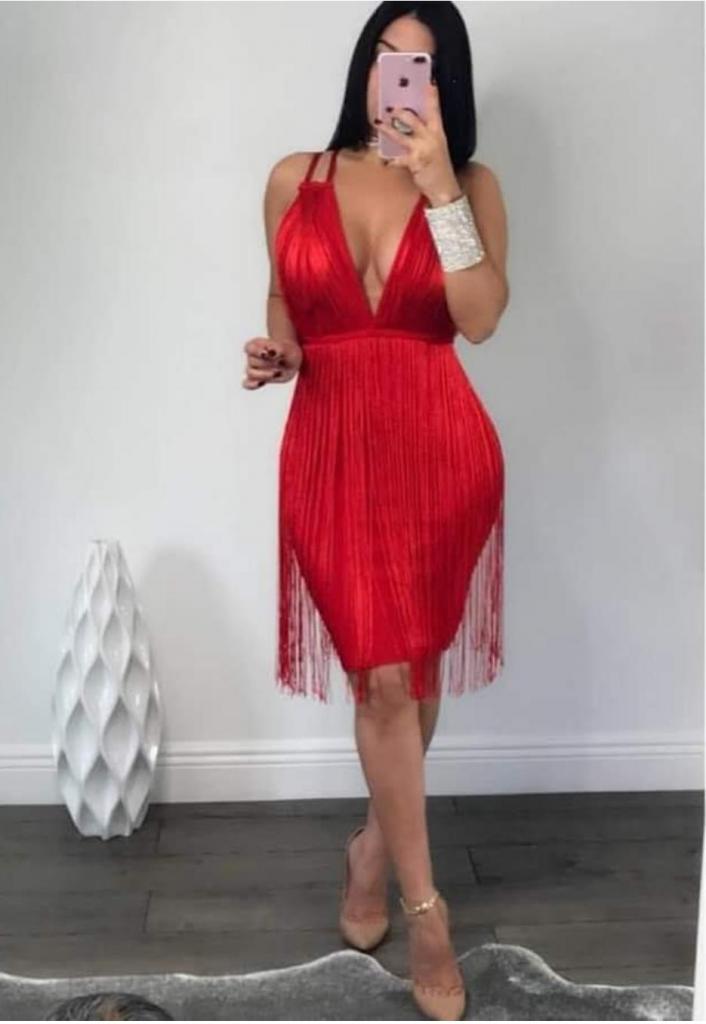 631437397: Chica busca chico en Sevilla