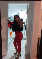605656619: Chica busca chico en Sevilla