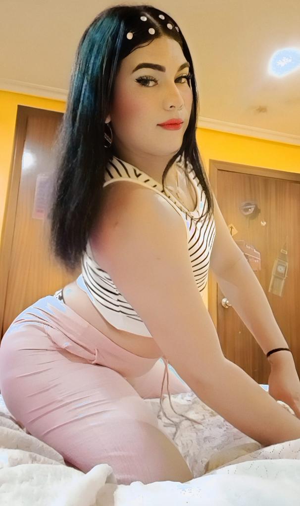 623280943: Travesti en Jaén