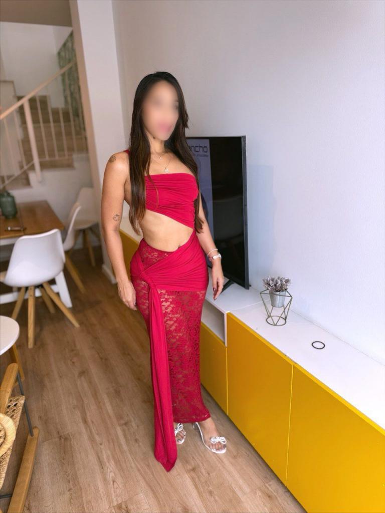 Chica busca chico en Ibiza: 