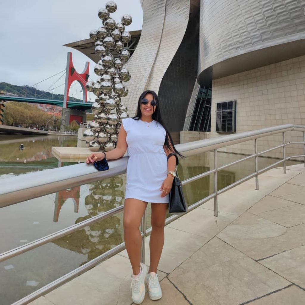 600428117: Chica busca chico en Huelva