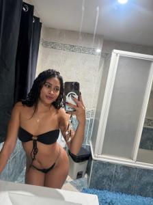 742030087: Chica busca chico en Ibiza