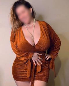 672877804: Chica busca chico en Murcia