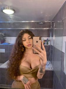 697497122: Travesti en Valencia