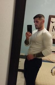 603869050: Chico busca chica en Sevilla