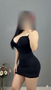 613856891: Chica busca chico en Barcelona