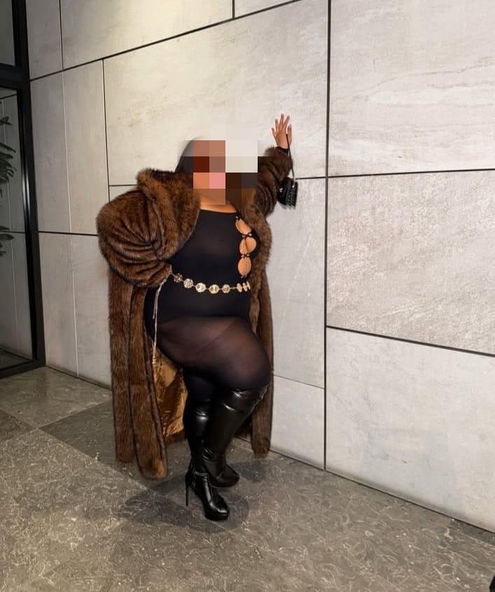 652112082: Chica busca chico en León