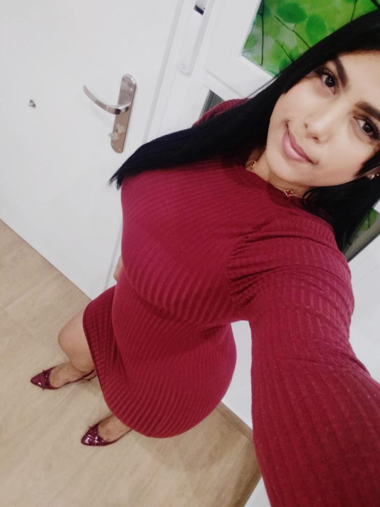 614910505: Chica busca chico en Madrid