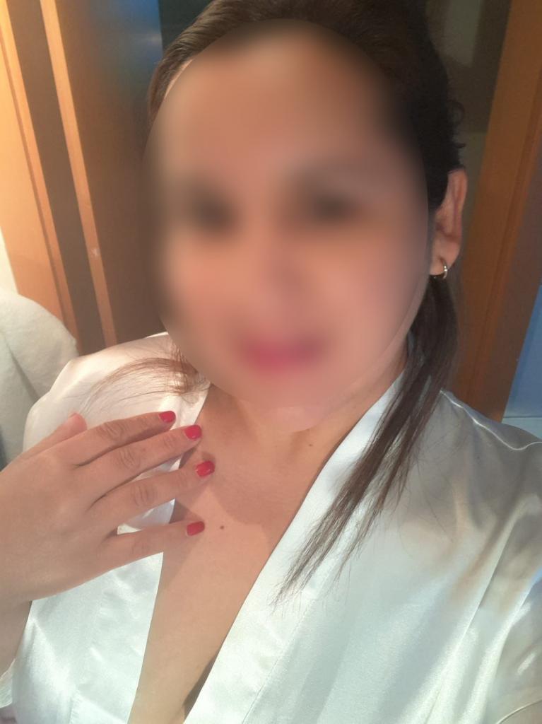 Chica busca chico en Almería: 
