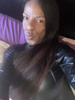 663353414: Travesti en León