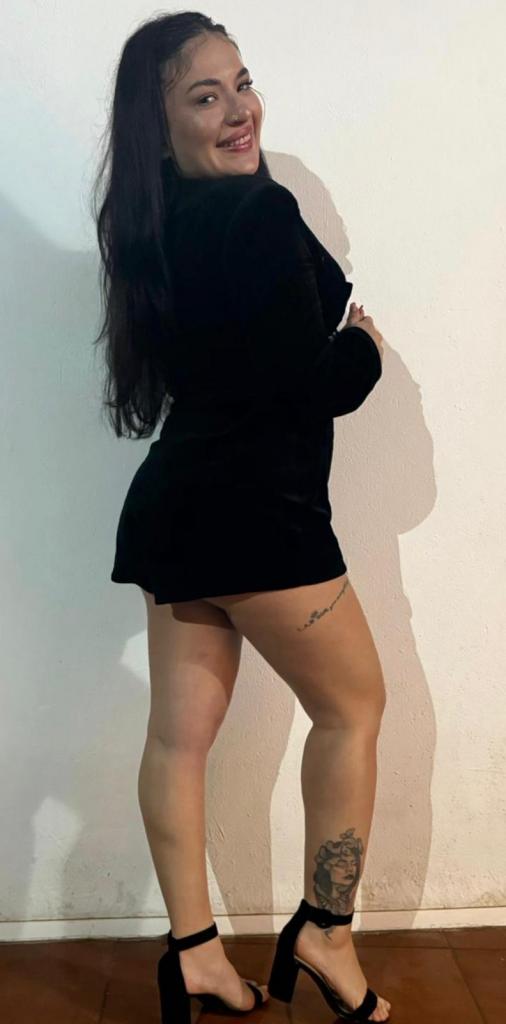 688394537: Chica busca chico en Madrid