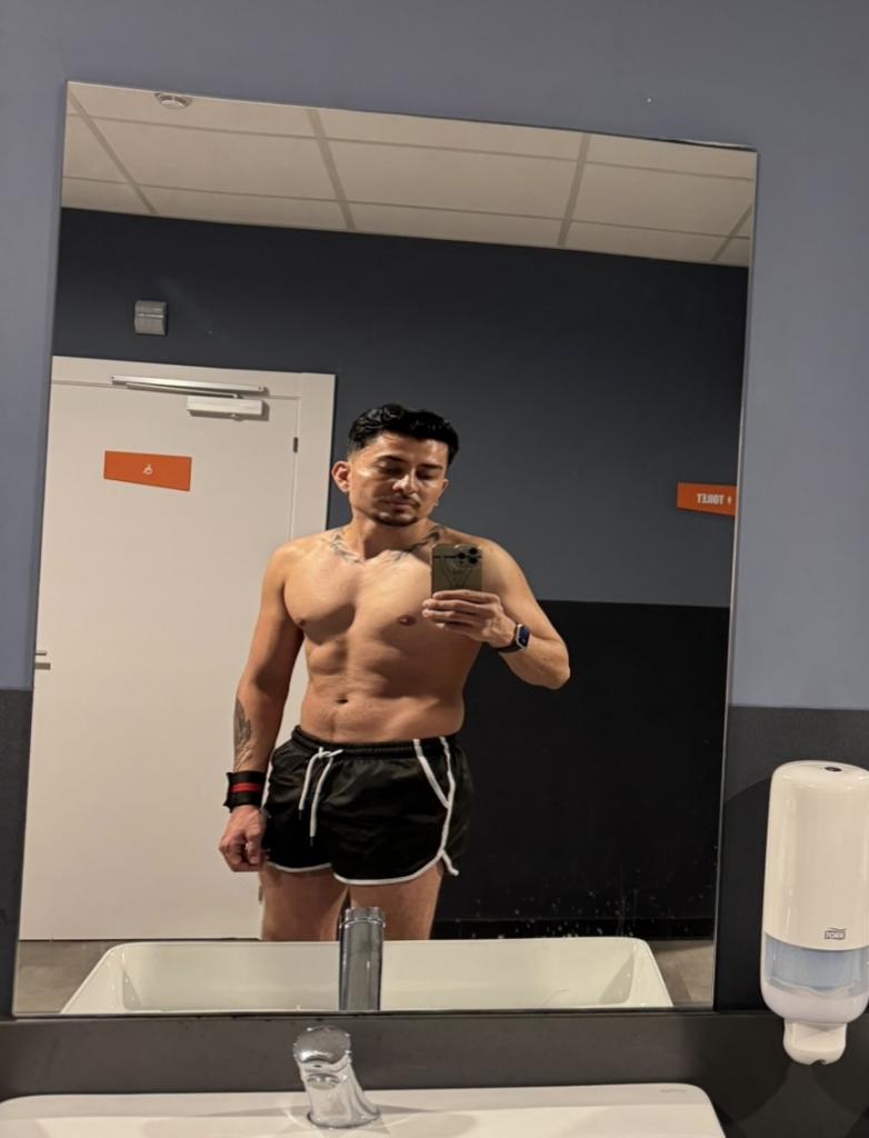 Chico busca chica en Granada: 