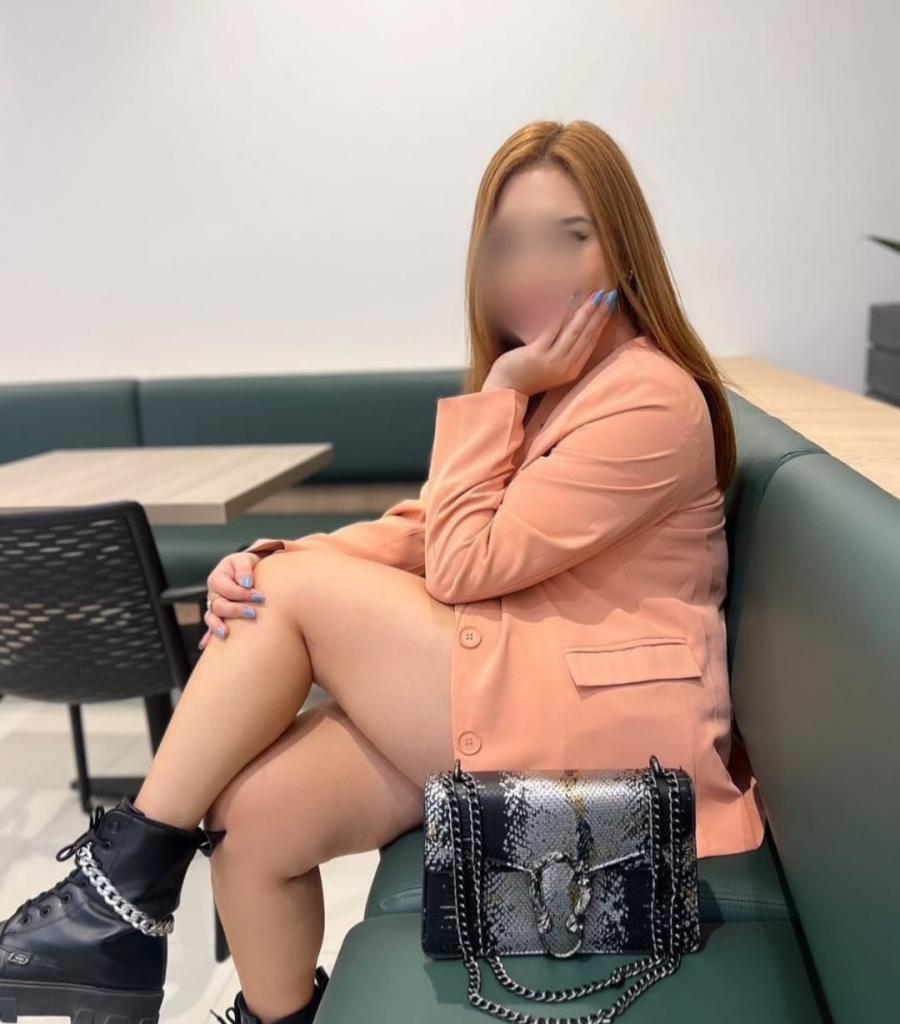 Chica busca chico en Barcelona: 