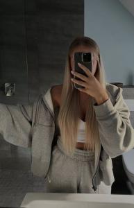 657014671: Chica busca chico en Sevilla