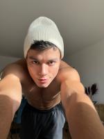 677664185: Chico busca chica en Madrid