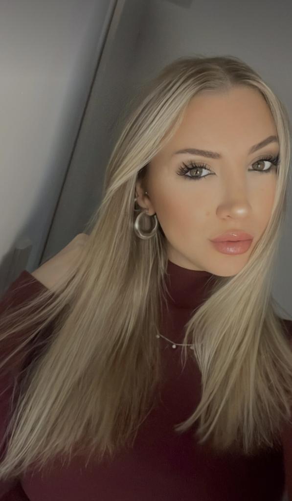 Chica busca chico en Cádiz: 