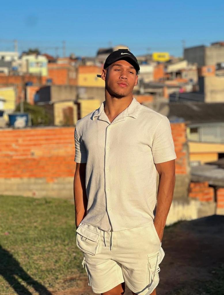 Chico busca chica en Cantabria: 