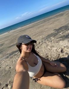 607541583: Chica busca chico en Granada