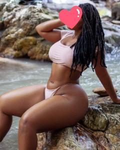 634046103: Chica busca chico en Navarra