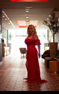 692486166: Chica busca chico en Gerona