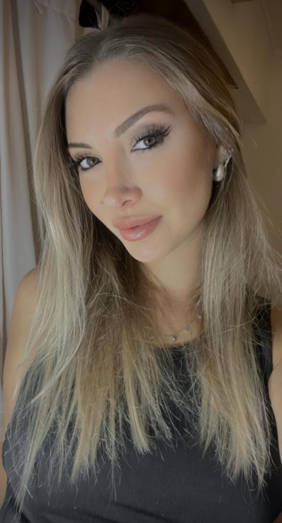 621040899: Chica busca chico en Cádiz